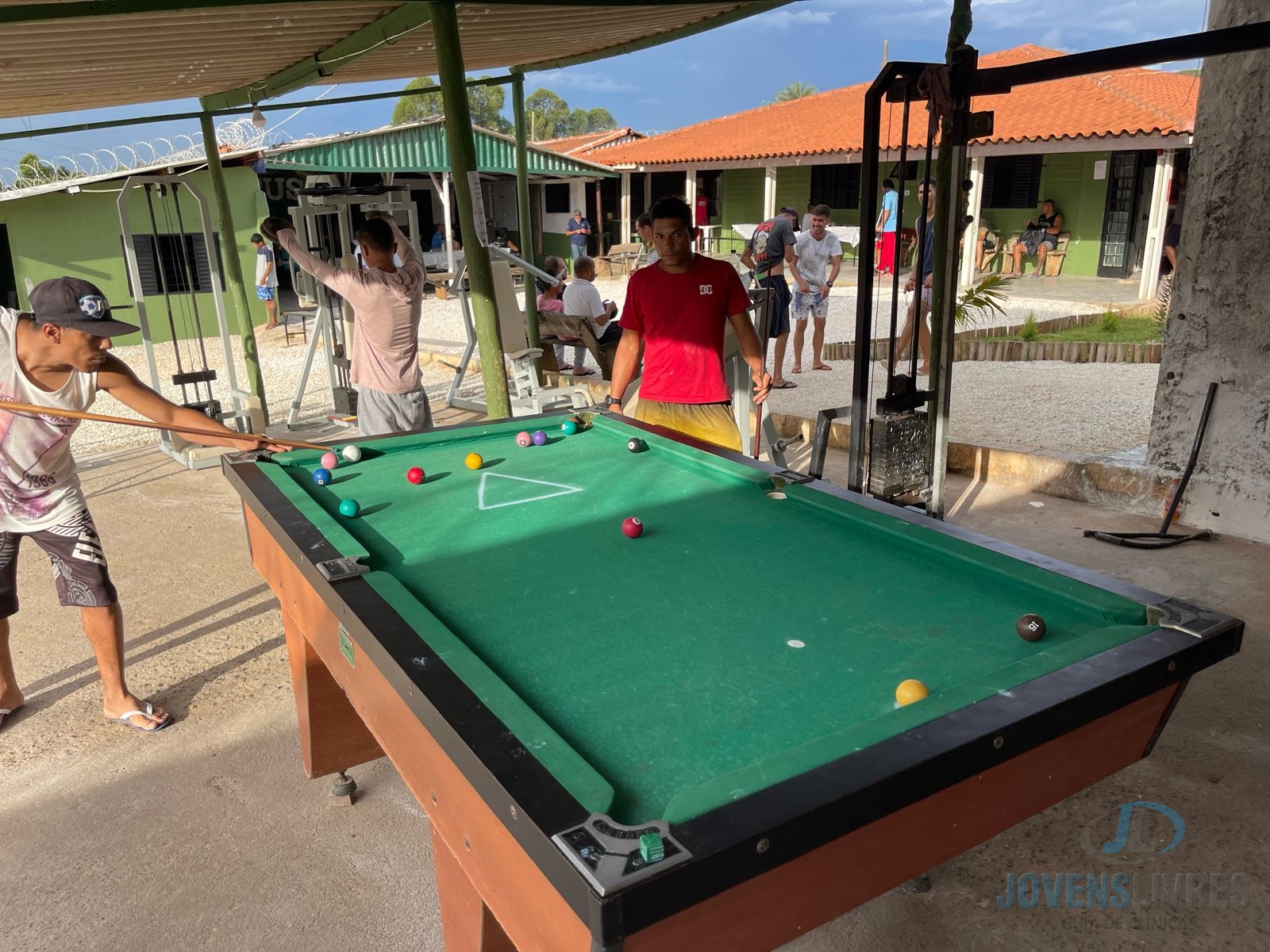 TRATAMENTO PARA DEPENDÊNCIA QUÍMICA E ALCOÓLICA