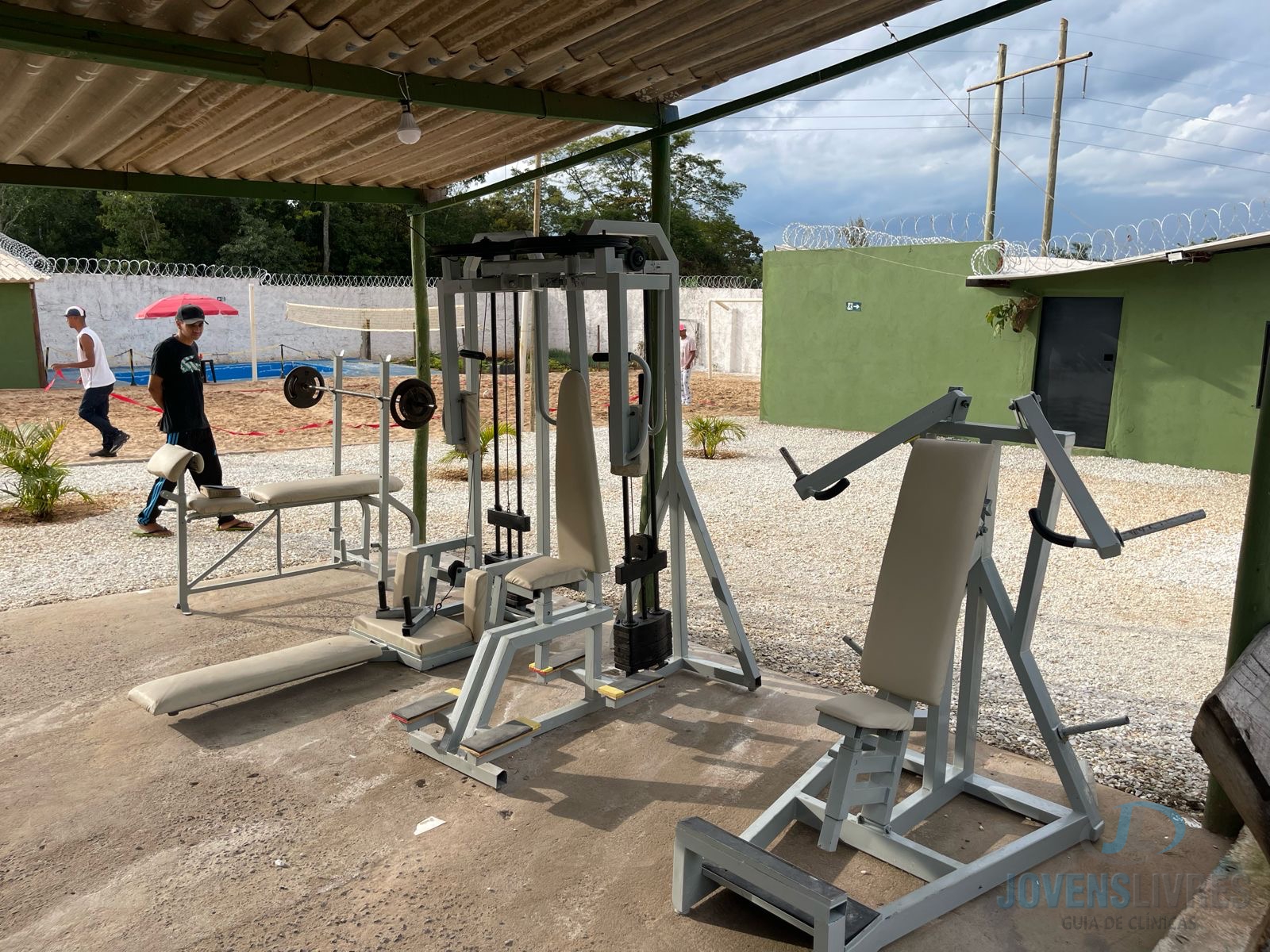 TRATAMENTO PARA DEPENDÊNCIA QUÍMICA E ALCOÓLICA